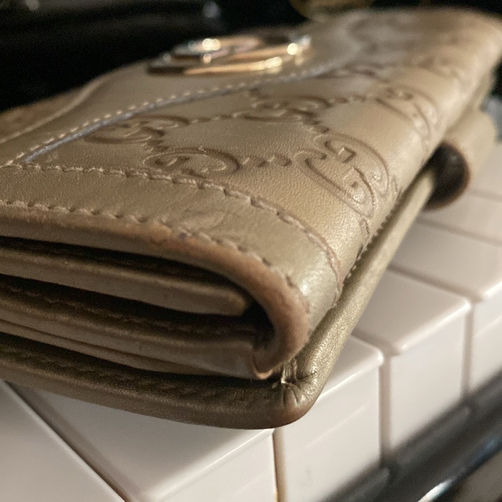Gucci Guccissima Interlocking GG Wallet - Picture 5 of 11
